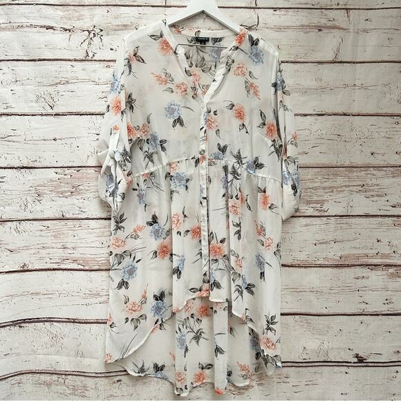 TORRID White Floral Chiffon Hi Low Babydoll Tunic Sz 2 - Picture 2 of 7
